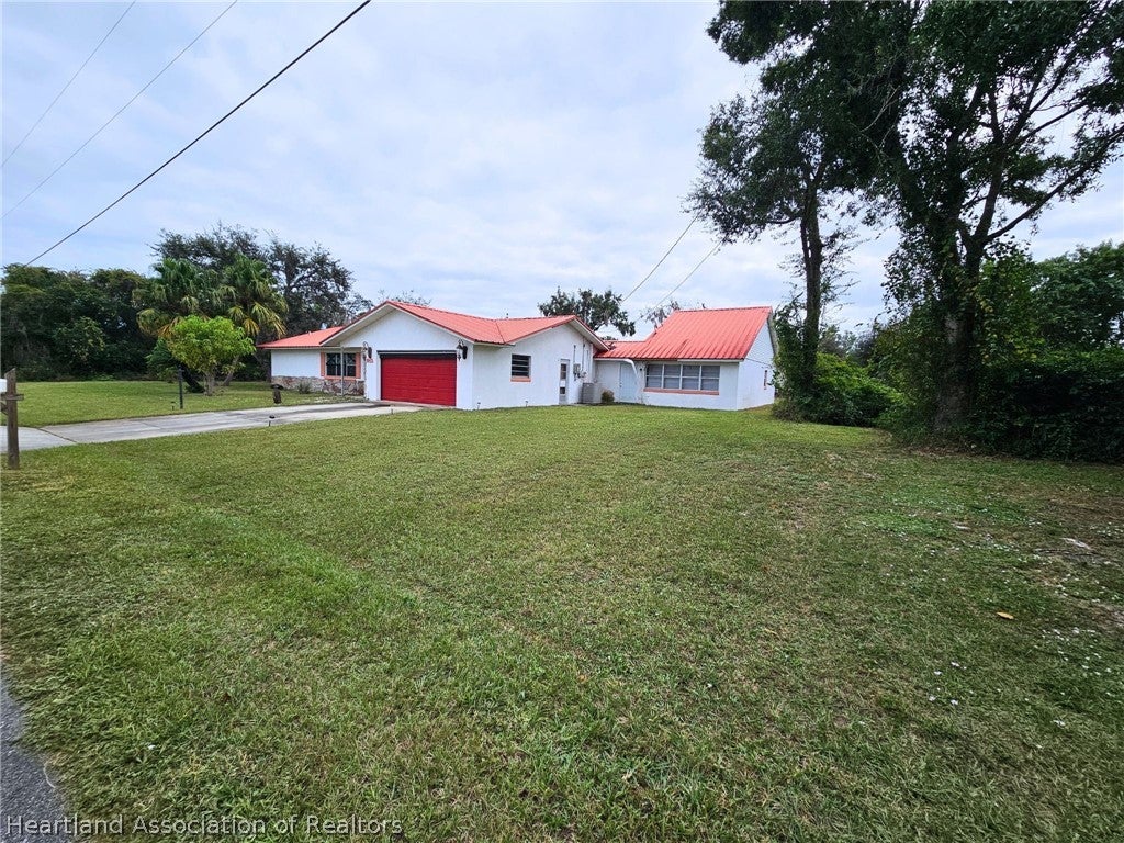 842 Archie Summers Road Lake Placid, FL 33852 - Photo 5 of 48 Gallery Image 5