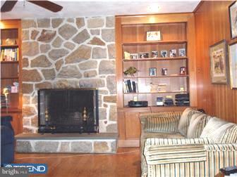 1711 Harris Road Glenside, PA 19038 - Photo 8 of 12 Family Room