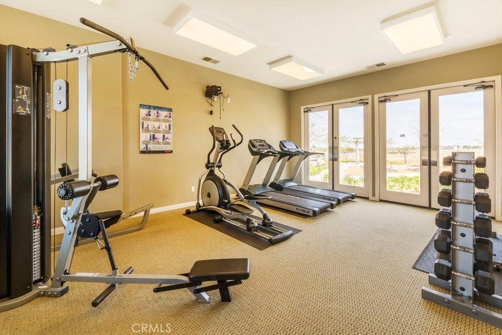 7397 Village Way Yucca Valley, CA 92284 - Photo 25 of 31 Weight Room