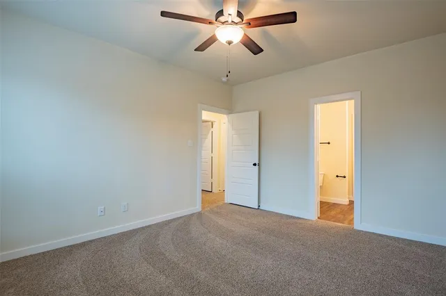 $1,950 | 637 Blackland Drive, Venus, TX 76084