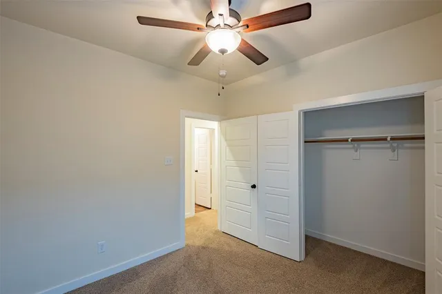 $1,950 | 637 Blackland Drive, Venus, TX 76084