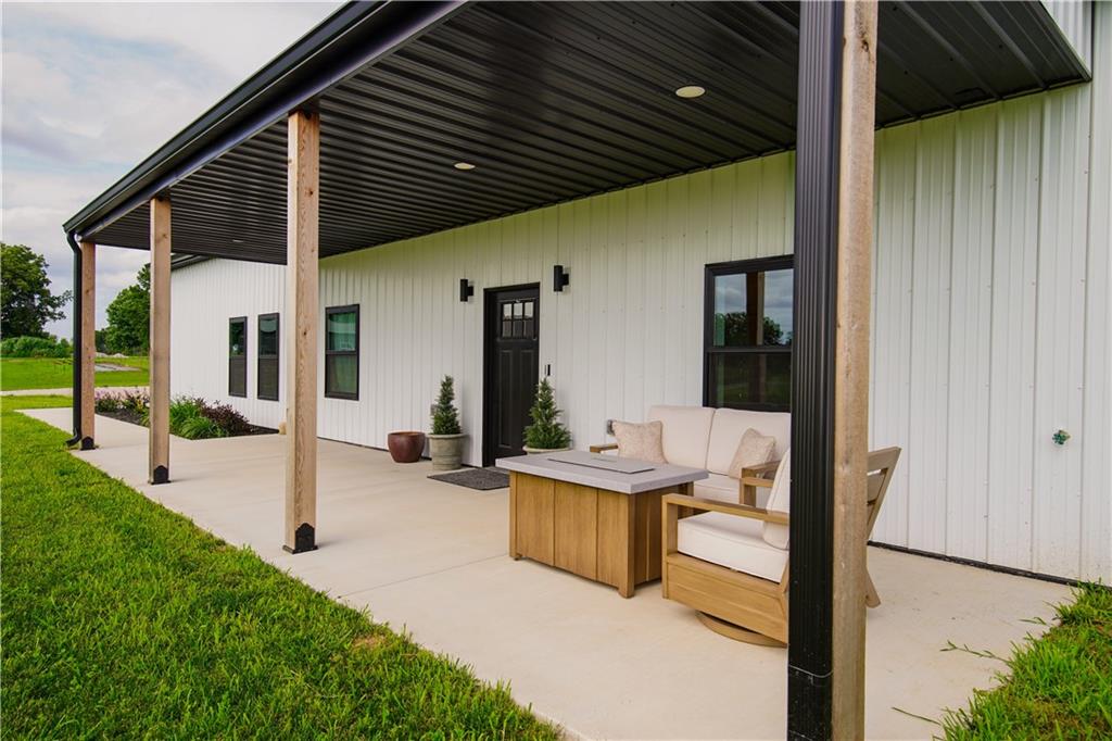 8009 South Enochs Mills Road Grain Valley, MO 64029 - Photo 3 of 47