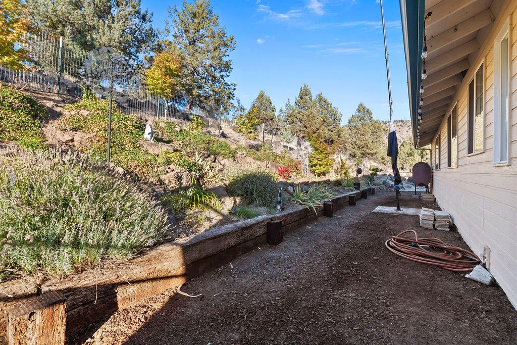 2359 Pine Grove Road Klamath Falls, OR 97603 - Photo 28 of 38 DSC_1874