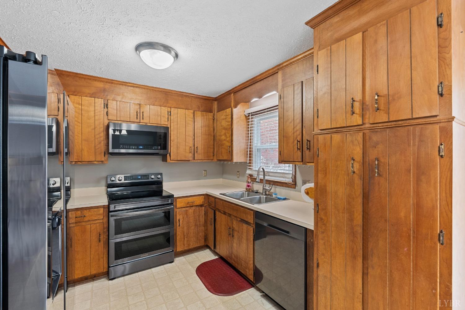 111 Declaration Terrace Forest, VA 24551 - Photo 13 of 44