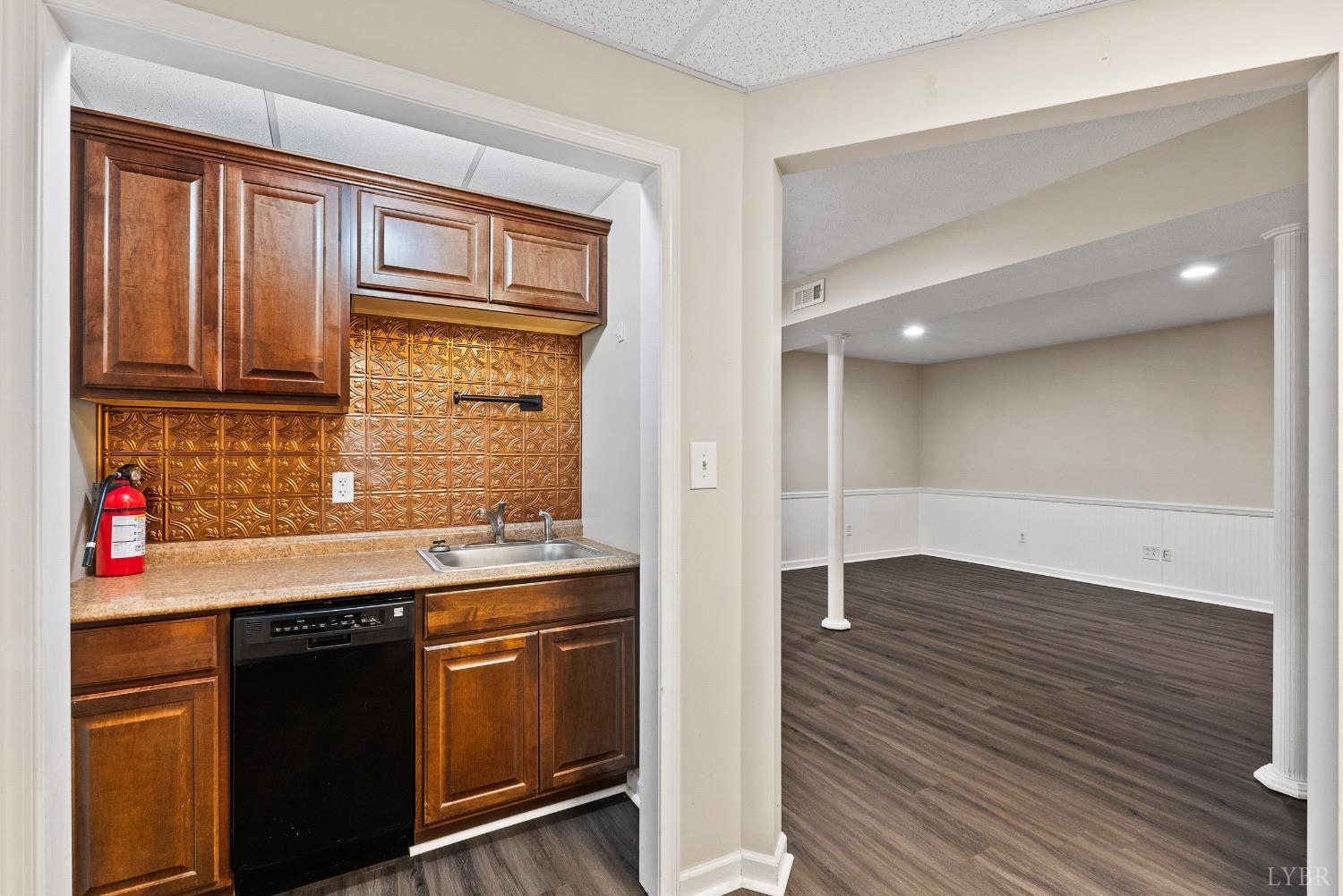 111 Declaration Terrace Forest, VA 24551 - Photo 34 of 44