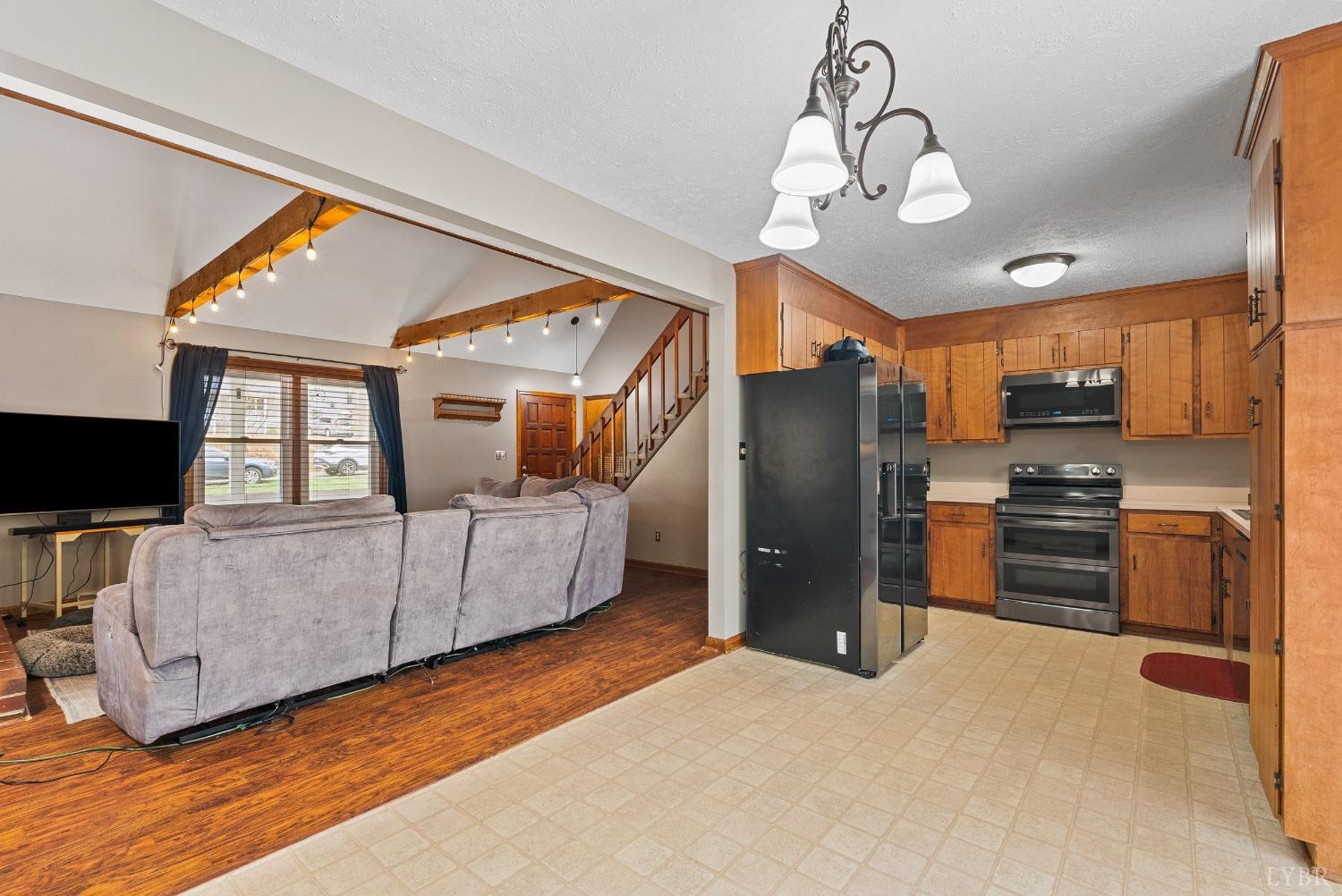 111 Declaration Terrace Forest, VA 24551 - Photo 4 of 44