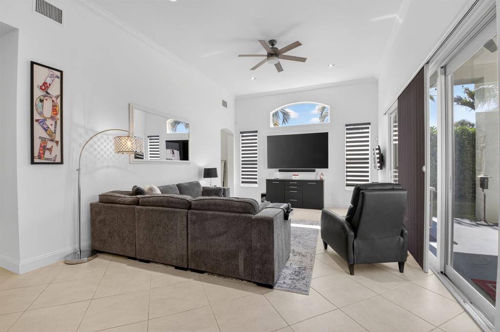 10078 Lexington Estates Boulevard Boca Raton, FL 33428 - Photo 13 of 49