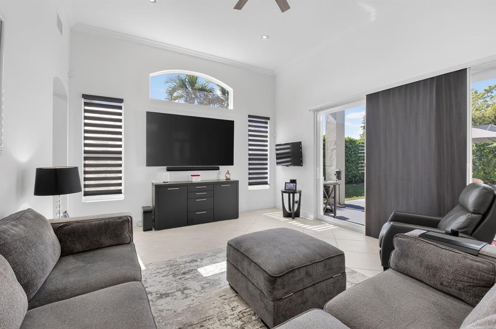 10078 Lexington Estates Boulevard Boca Raton, FL 33428 - Photo 14 of 49