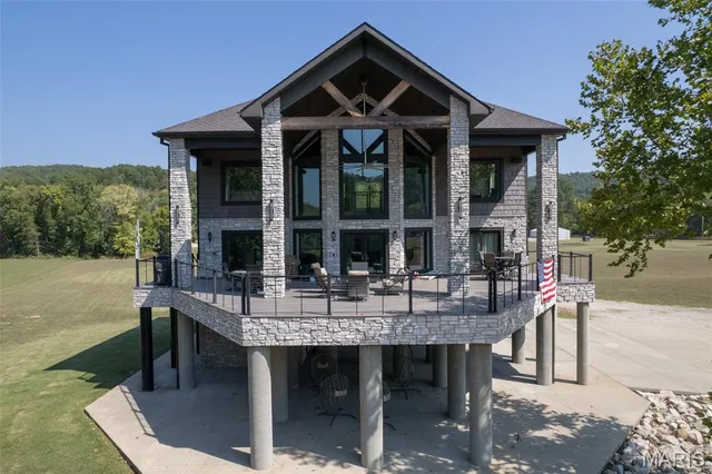 $1,500,000 | 2262 Brown Road, Van Buren, MO 63965