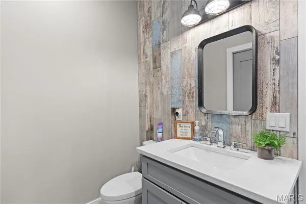 $1,400,000 | 2262 Brown Road, Van Buren, MO 63965