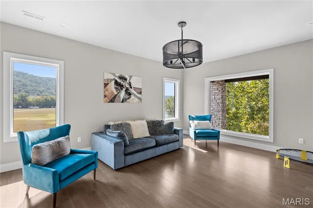 $1,500,000 | 2262 Brown Road, Van Buren, MO 63965