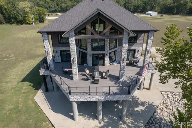 $1,500,000 | 2262 Brown Road, Van Buren, MO 63965