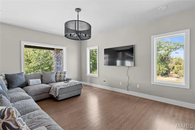 $1,500,000 | 2262 Brown Road, Van Buren, MO 63965