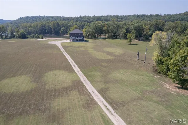 $1,500,000 | 2262 Brown Road, Van Buren, MO 63965