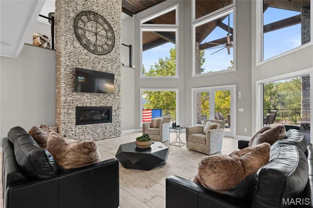 $1,500,000 | 2262 Brown Road, Van Buren, MO 63965