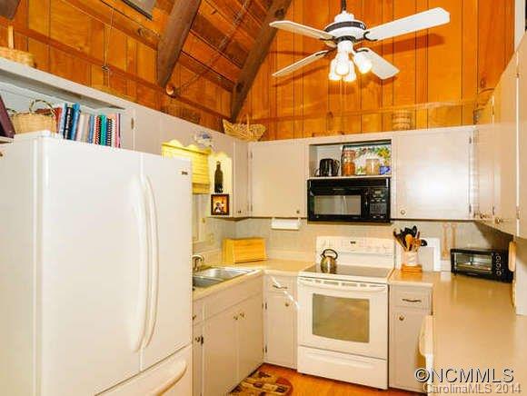 125 Harrison Hill Road Swannanoa, NC 28778 - Photo 11 of 24 Gallery Image 11