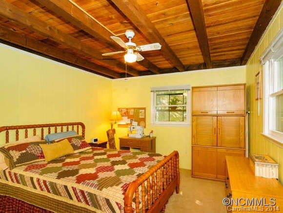125 Harrison Hill Road Swannanoa, NC 28778 - Photo 17 of 24 Gallery Image 17