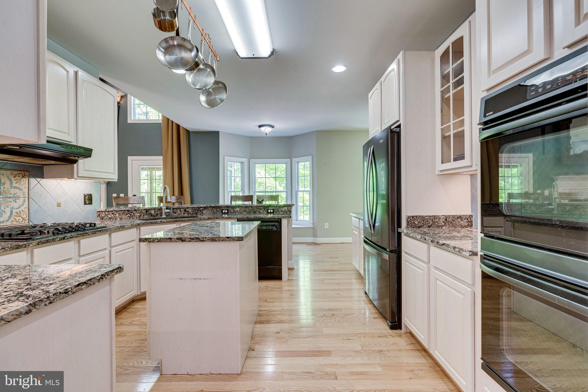 7802 Creekside View Lane Springfield, VA 22153 - Photo 15 of 107