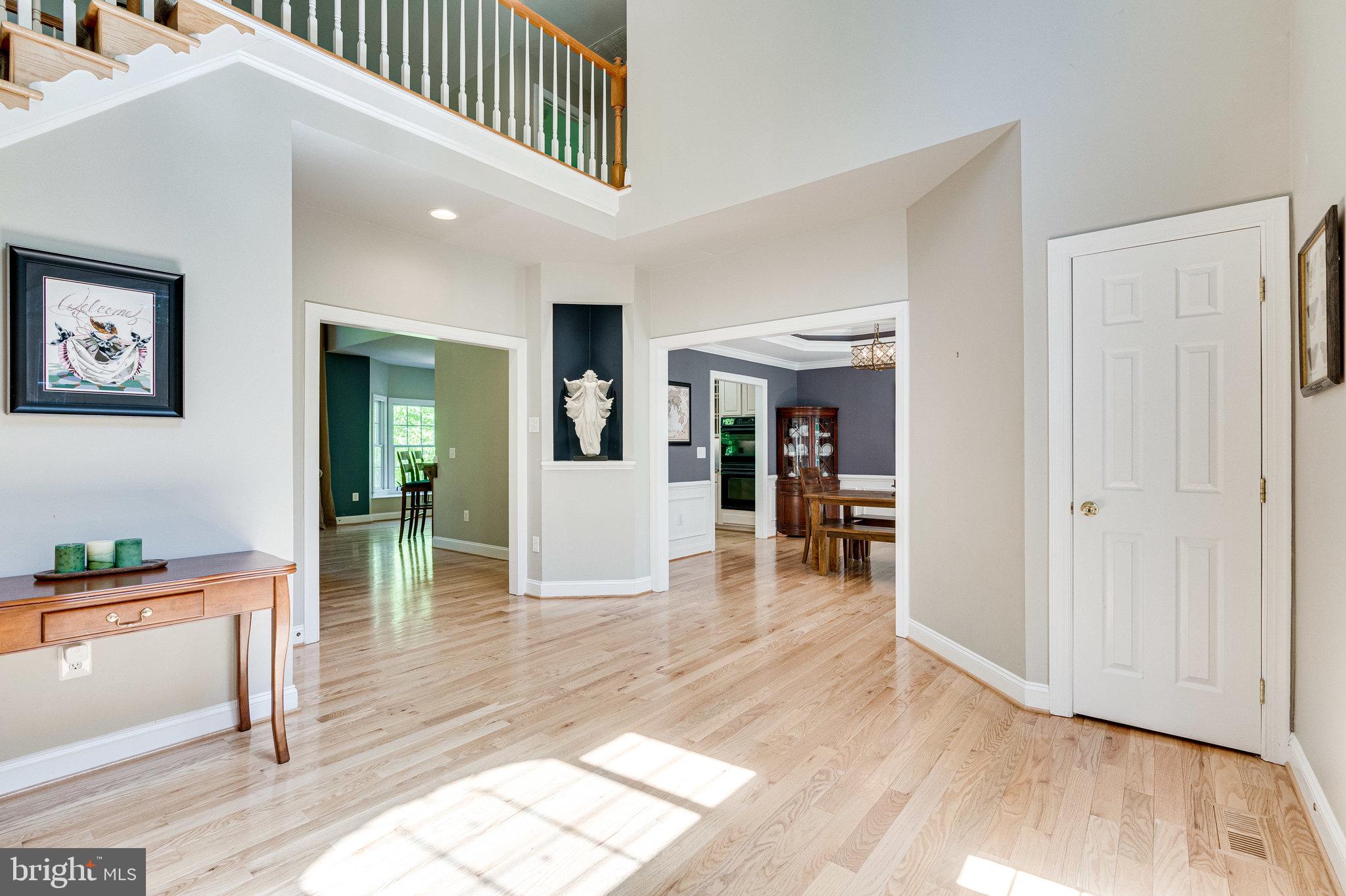 7802 Creekside View Lane Springfield, VA 22153 - Photo 8 of 107