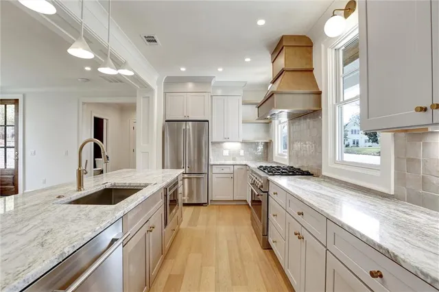 $750,000 | 720 Bradford Street Northwest, Gainesville, GA 30501