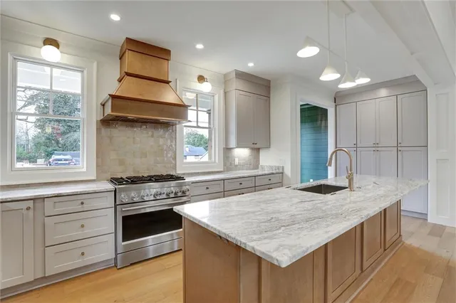 $750,000 | 720 Bradford Street Northwest, Gainesville, GA 30501