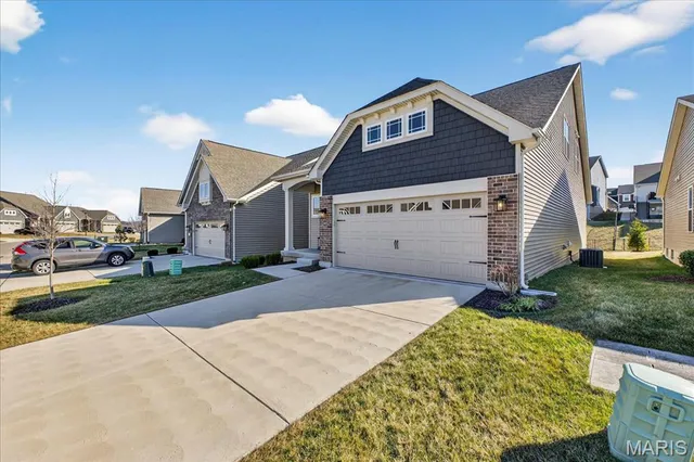 $475,000 | 2425 Windswept Farms Drive, Eureka, MO 63025