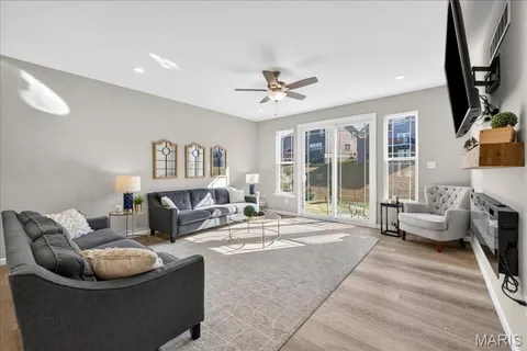 $467,500 | 2425 Windswept Farms Drive, Eureka, MO 63025