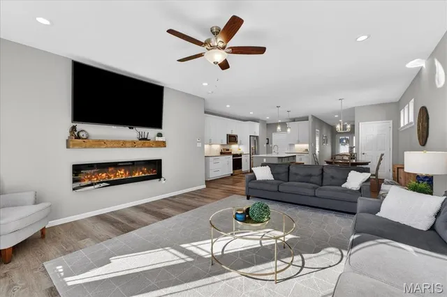 $475,000 | 2425 Windswept Farms Drive, Eureka, MO 63025