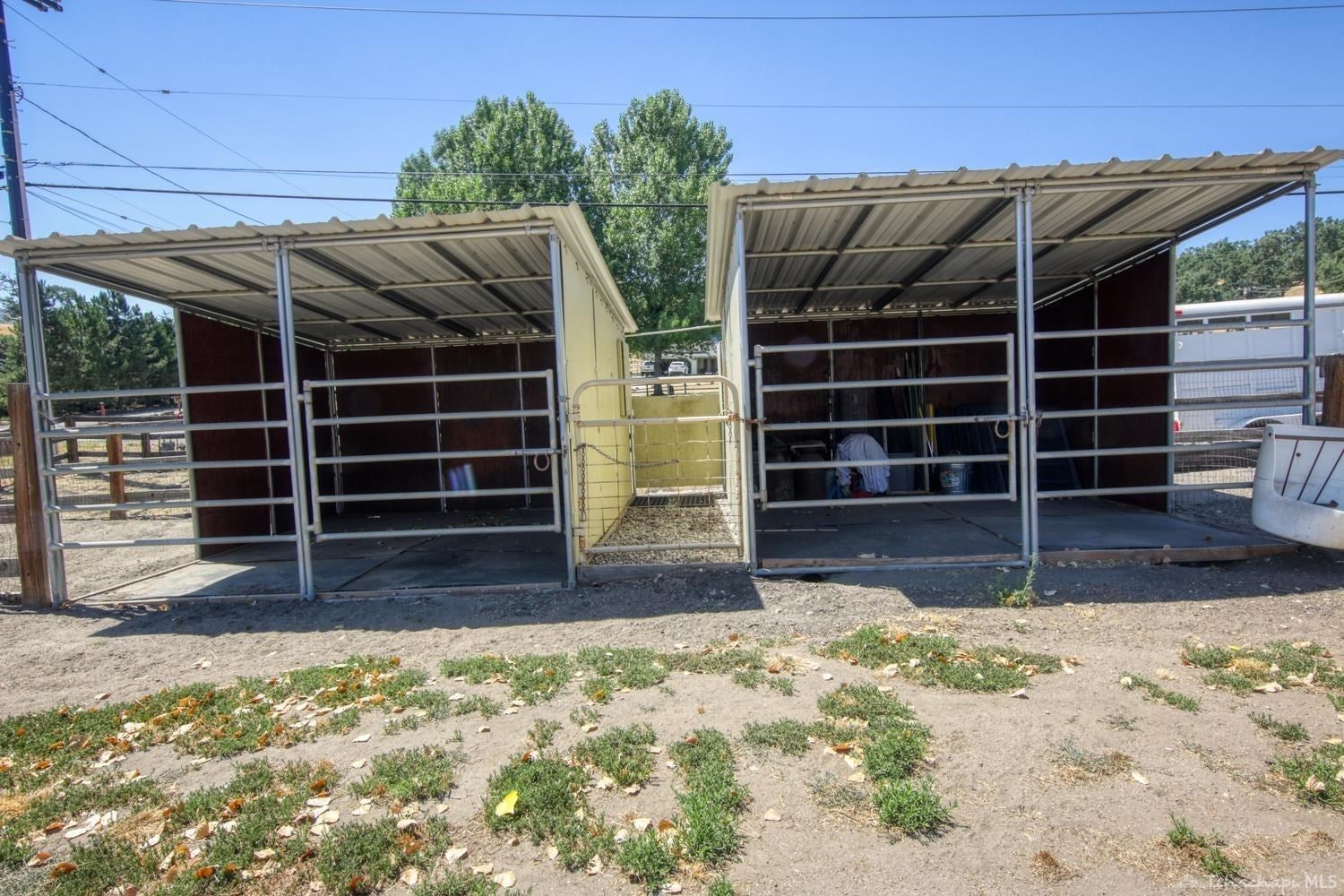 29720 North Lower Valley Road Tehachapi, CA 93561 - Photo 48 of 52 Gallery Image 48