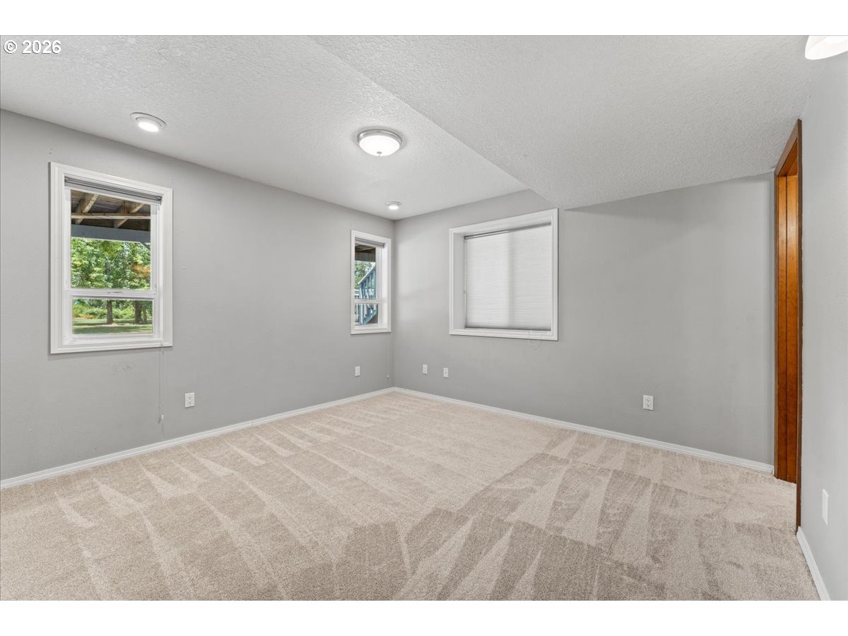 29940 South Dhooghe Road Colton, OR 97017 - Photo 32 of 48 Bedroom