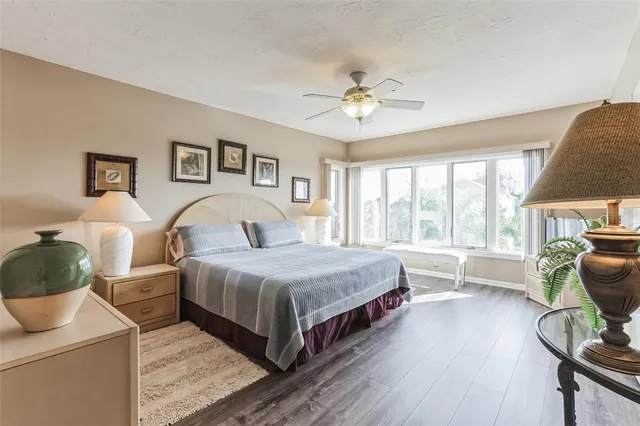 $450,000 | 619 Cedars Court, Longboat Key, FL 34228