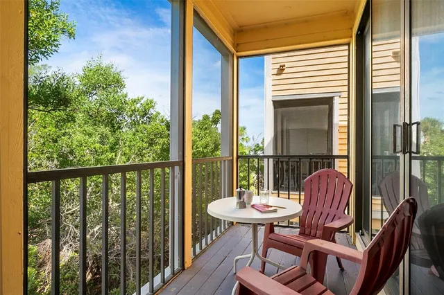 $450,000 | 619 Cedars Court, Longboat Key, FL 34228