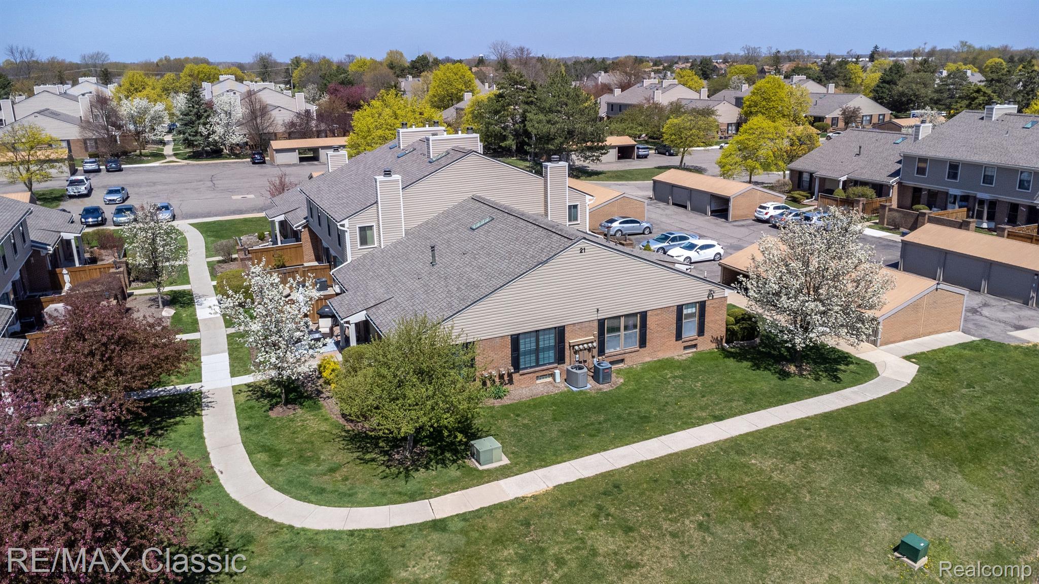 22068 Edgewater, Unit 140 Novi, MI 48375 - Photo 55 of 72 Aerial view of unit and garage