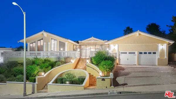 $4,499,800 | 2315 North Hobart Boulevard, Los Angeles, CA 90027
