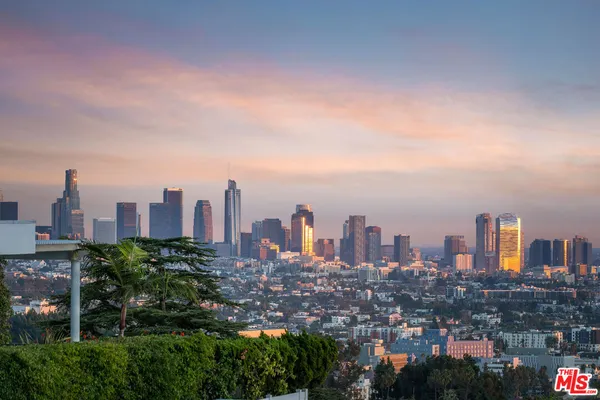 $4,499,800 | 2315 North Hobart Boulevard, Los Angeles, CA 90027