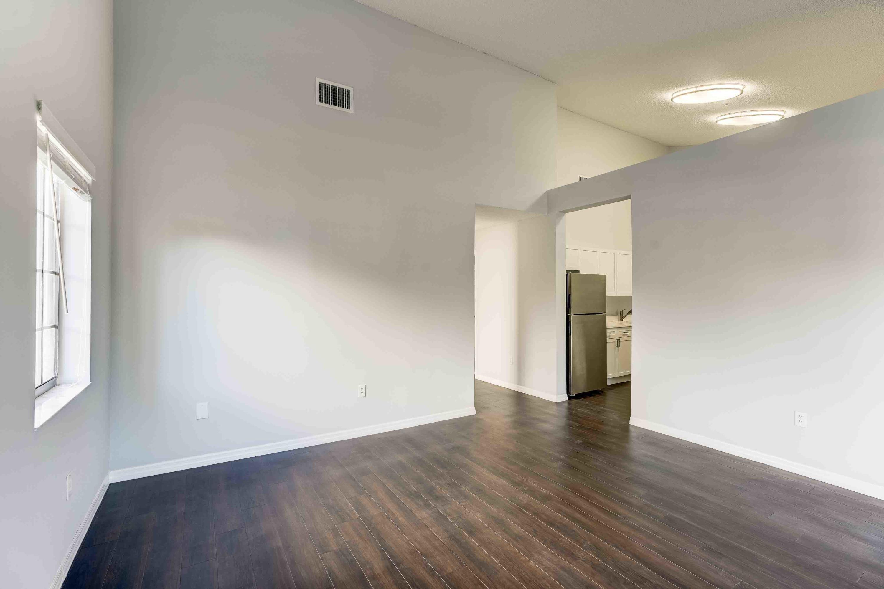 4685 Haverhill Road, Unit D2 West Palm Beach, FL 33417 - Photo 13 of 37 Greatroom