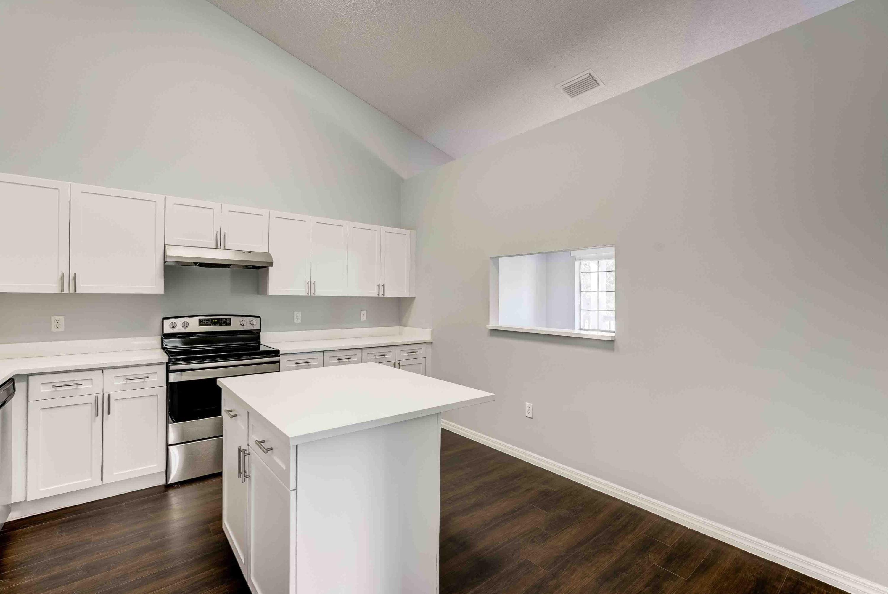 4685 Haverhill Road, Unit D2 West Palm Beach, FL 33417 - Photo 14 of 37 Kitchen