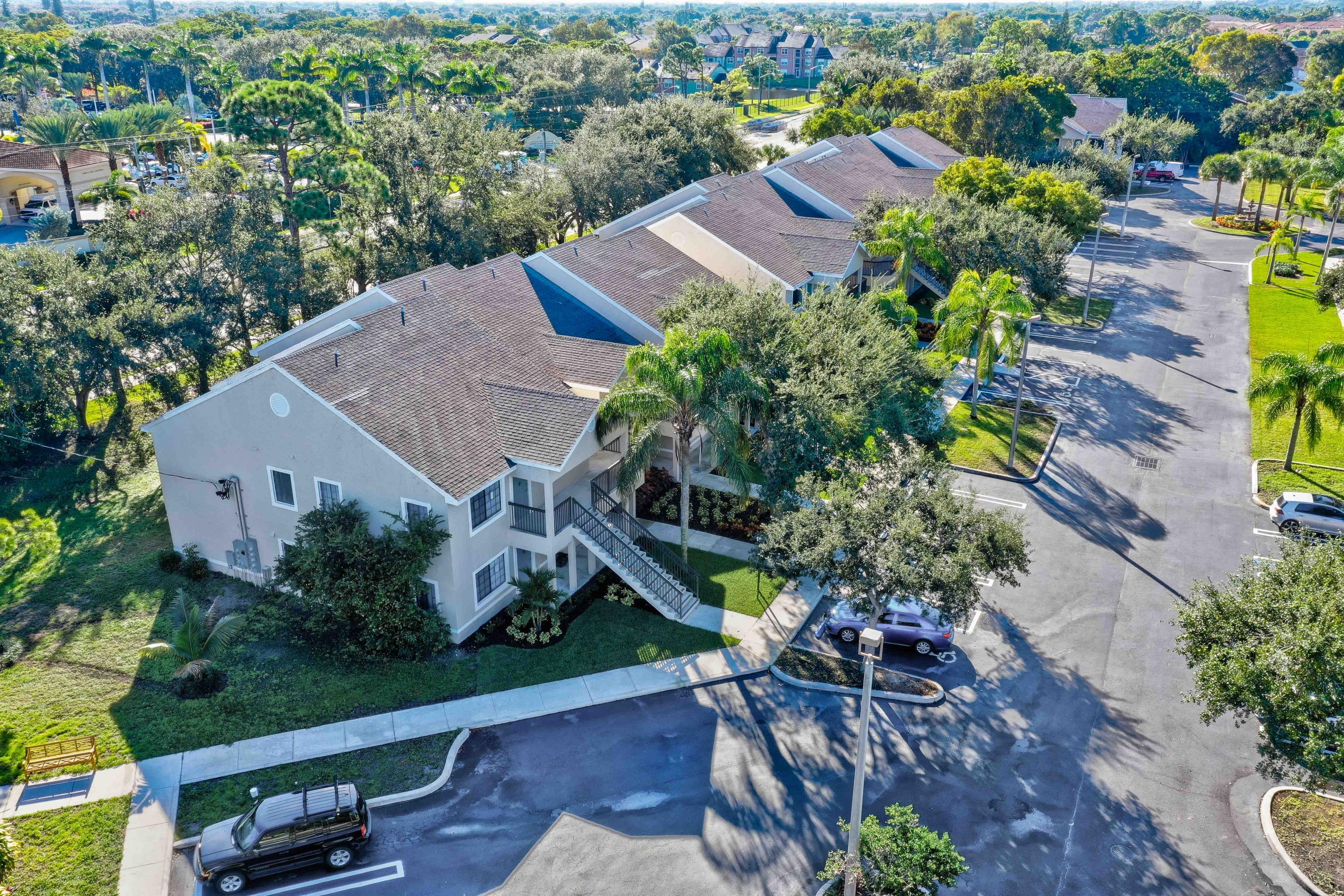 4685 Haverhill Road, Unit D2 West Palm Beach, FL 33417 - Photo 29 of 37 Community