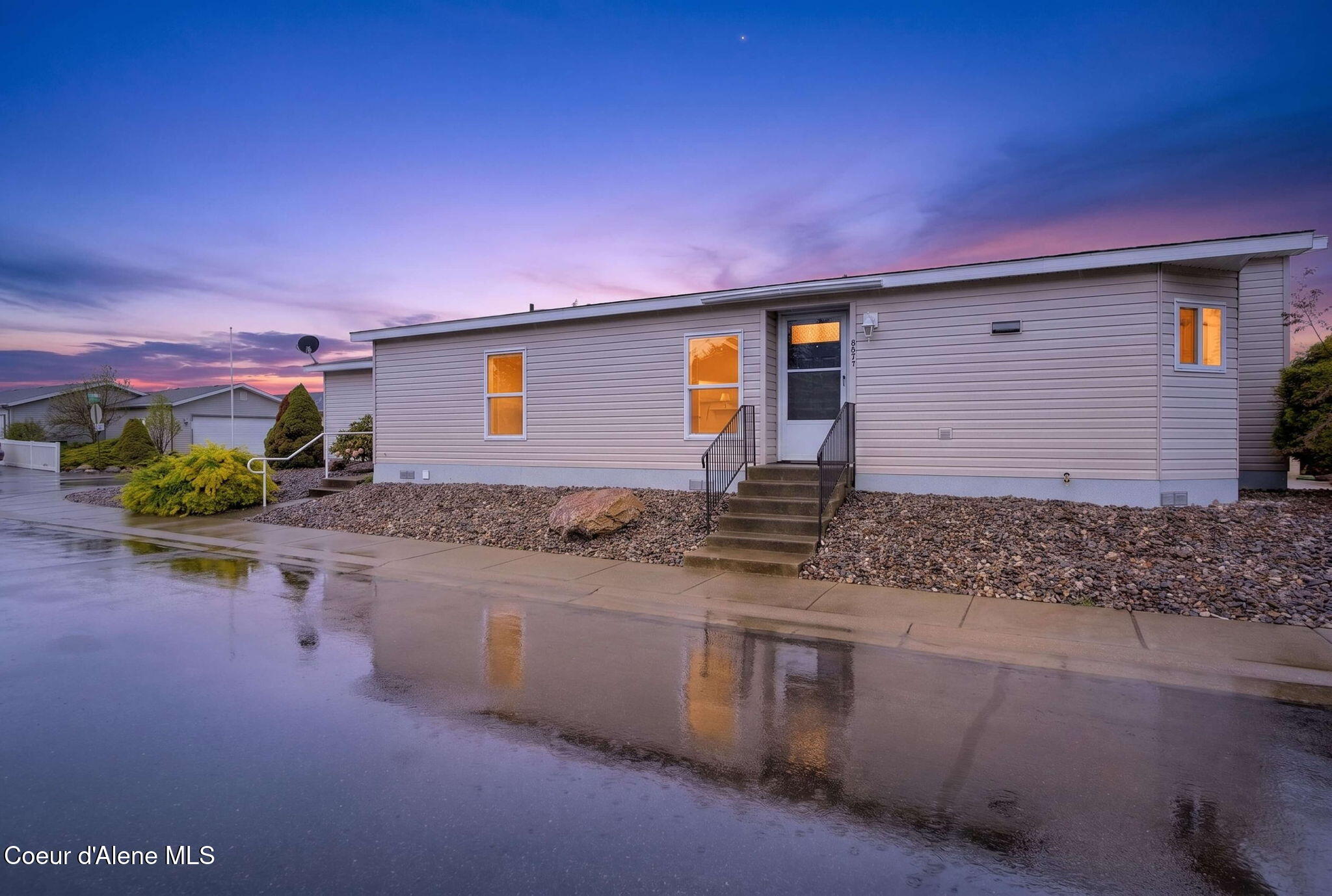 8473 West Rushmore Street Rathdrum, ID 83858 - Photo 40 of 79 38-web-or-mls-037_DSC02161#twilight