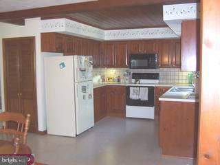 1302 Stump Road Chalfont, PA 18914 - Photo 5 of 6 Gallery Image 5