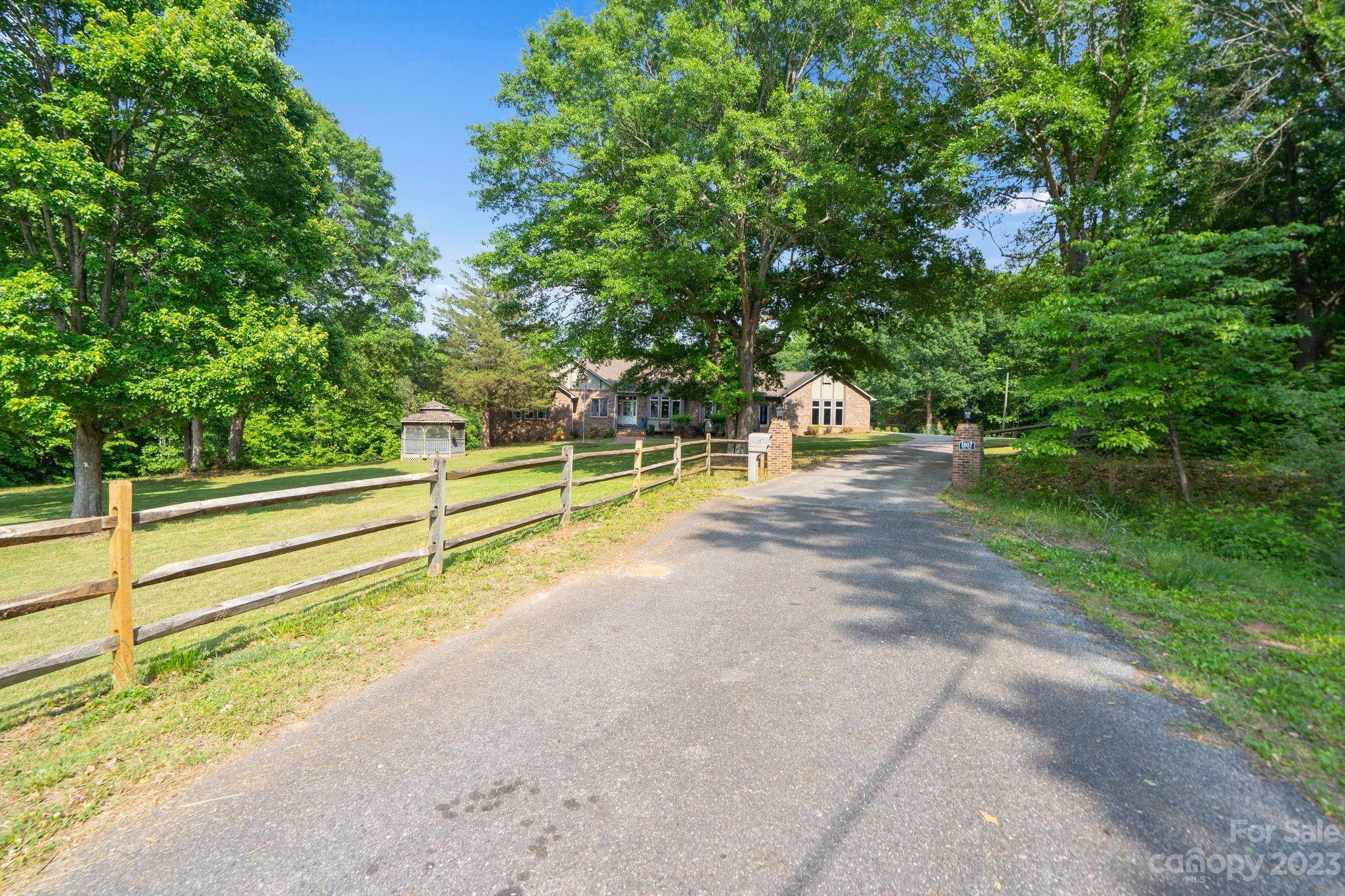 1807 David Drive Shelby, NC 28150 - Photo 34 of 37 a view of a garden with an outdoor space