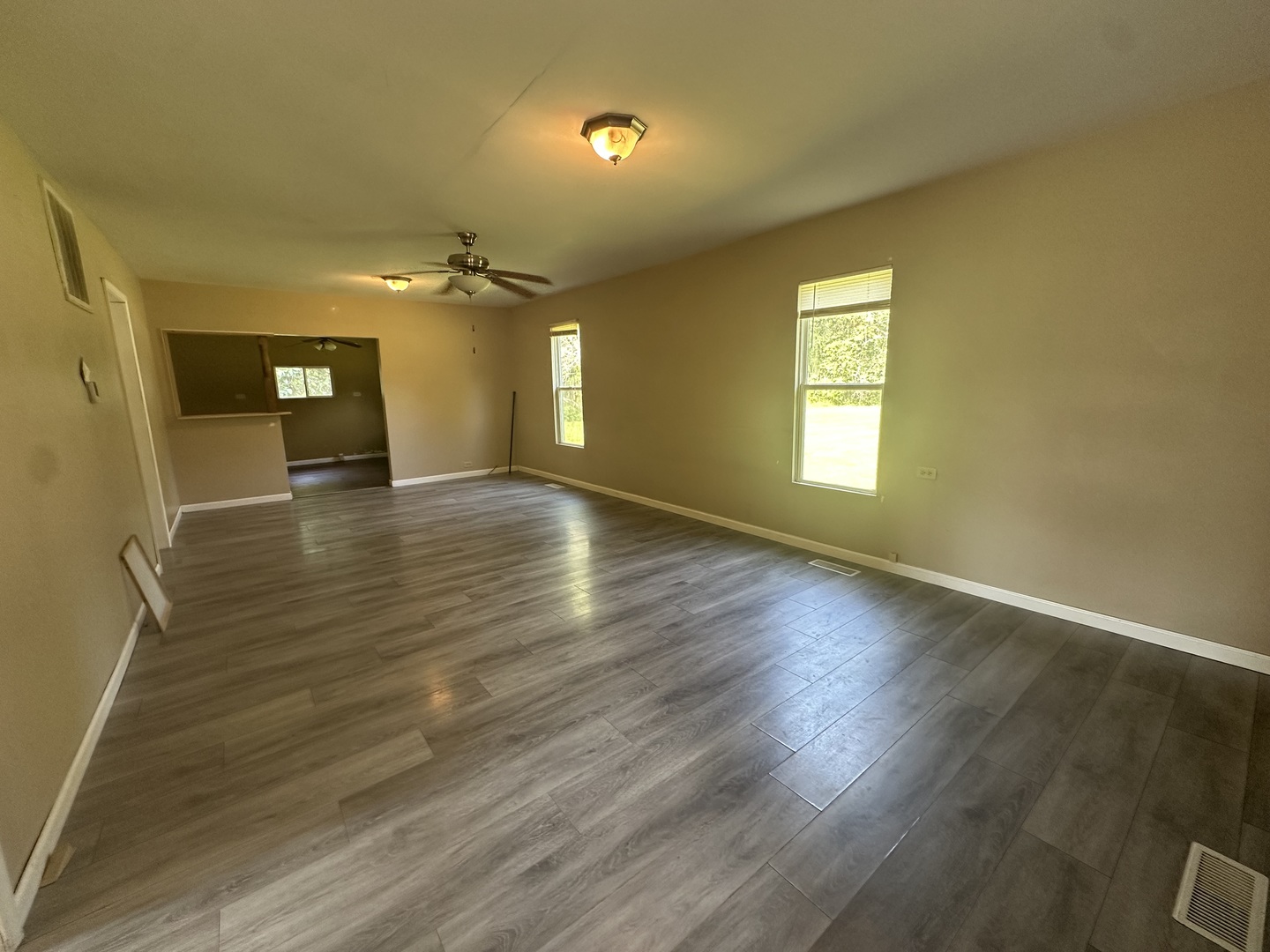 1603 South W Road West Frankfort, IL 62896 - Photo 8 of 22 Gallery Image 8