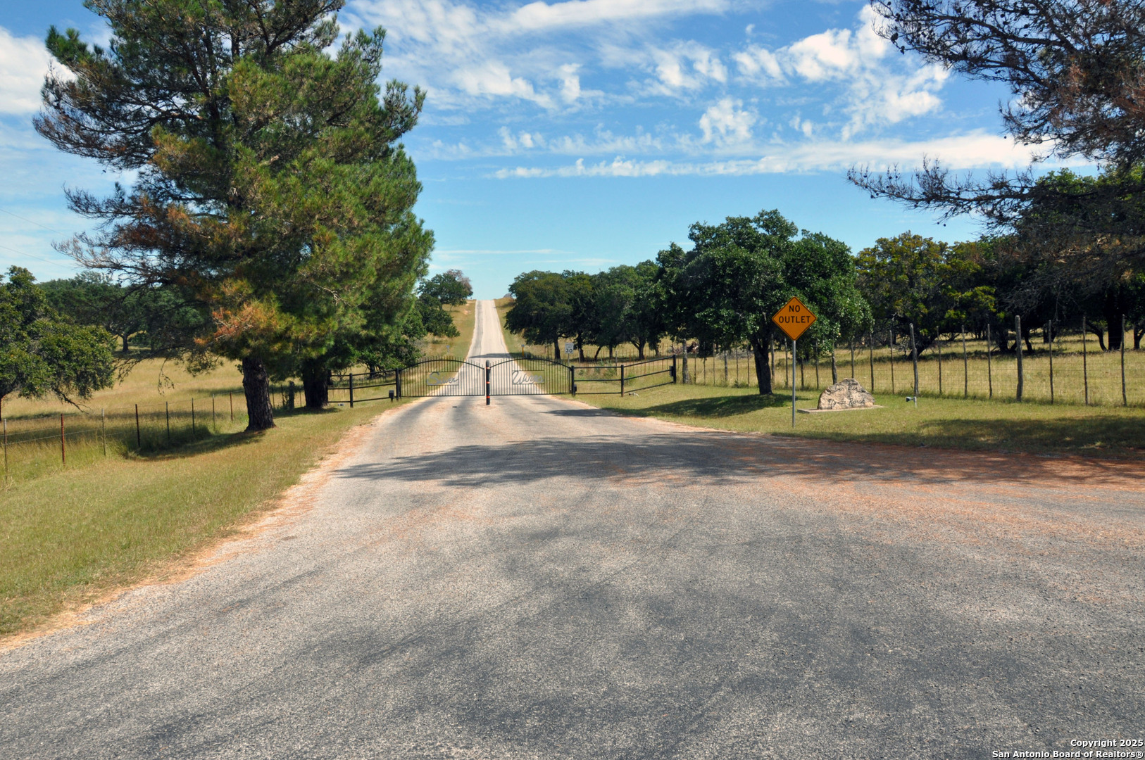 2881 Aviation Loop Fredericksburg, TX 78624 - Photo 1 of 64