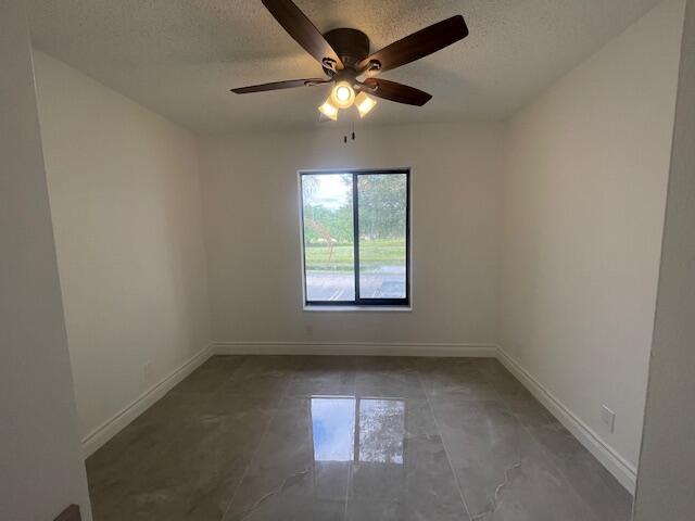 1012 Green Pine Boulevard, Unit E2 West Palm Beach, FL 33409 - Photo 11 of 53 IMG_4726