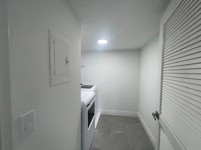 1012 Green Pine Boulevard, Unit E2 West Palm Beach, FL 33409 - Photo 10 of 53 IMG_4724