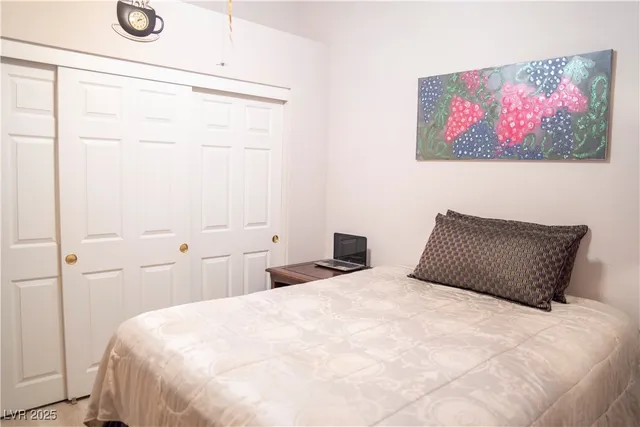 $2,345 | 1417 Country Hollow Drive, Las Vegas, NV 89117