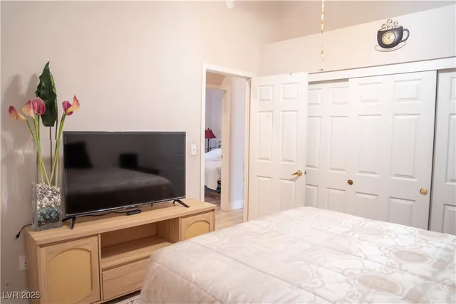 $2,345 | 1417 Country Hollow Drive, Las Vegas, NV 89117