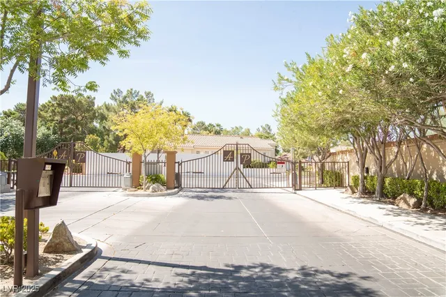 $2,345 | 1417 Country Hollow Drive, Las Vegas, NV 89117