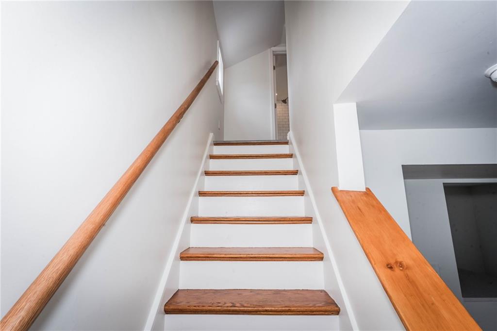 2395 Rose Garden Road Pittsburgh, PA 15220 - Photo 15 of 34 Gallery Image 15