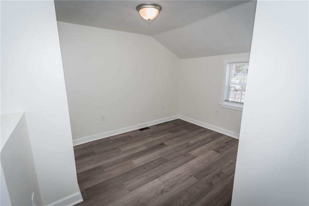 2395 Rose Garden Road Pittsburgh, PA 15220 - Photo 22 of 34 Gallery Image 22